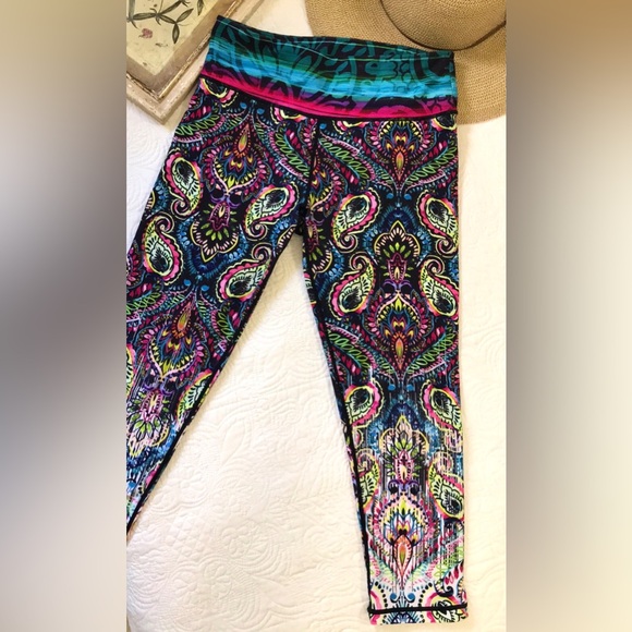 Nanette Lepore Paisley Leggings - Picture 5 of 16